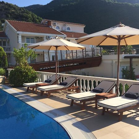 Monte Aria Panorama Suites Herceg Novi Bagian luar foto