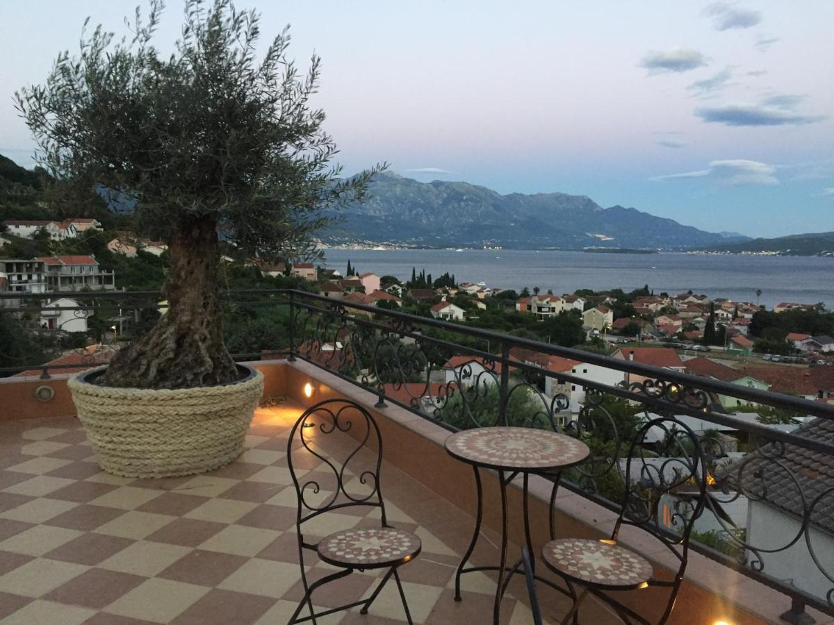 Monte Aria Panorama Suites Herceg Novi Bagian luar foto