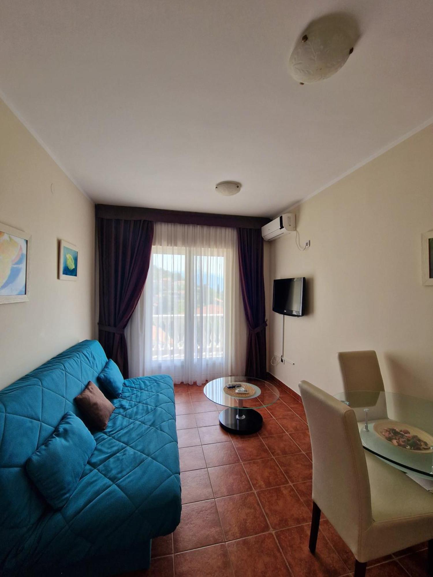 Monte Aria Panorama Suites Herceg Novi Ruang foto