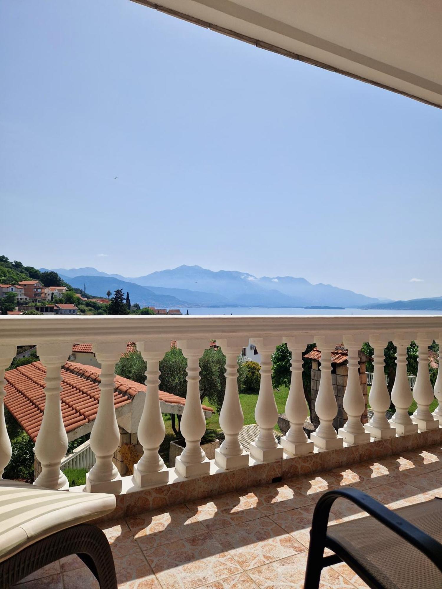 Monte Aria Panorama Suites Herceg Novi Ruang foto