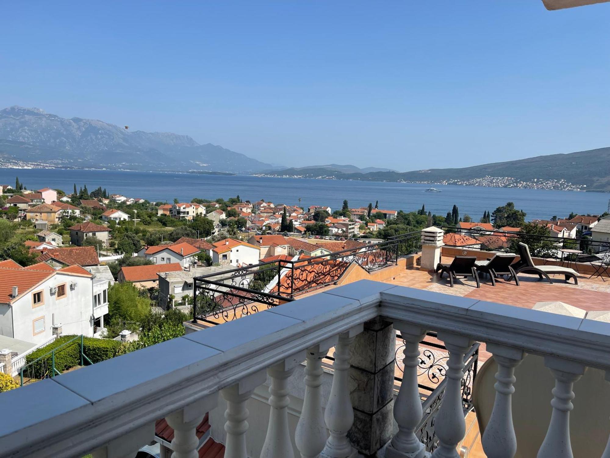 Monte Aria Panorama Suites Herceg Novi Ruang foto