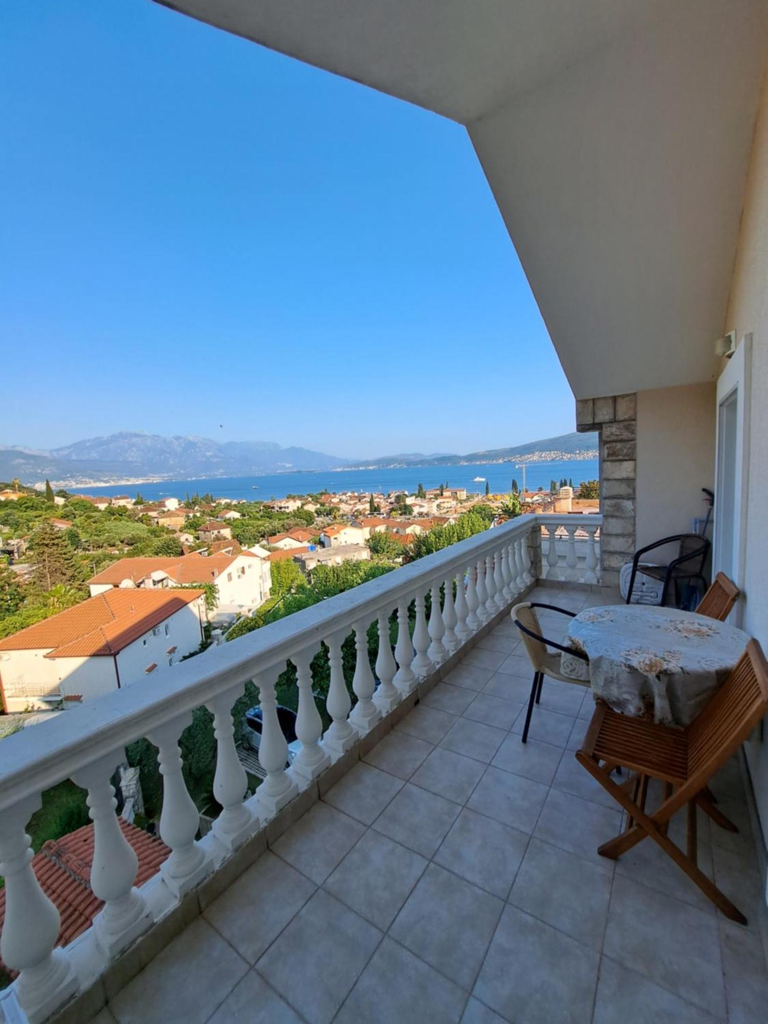 Monte Aria Panorama Suites Herceg Novi Ruang foto