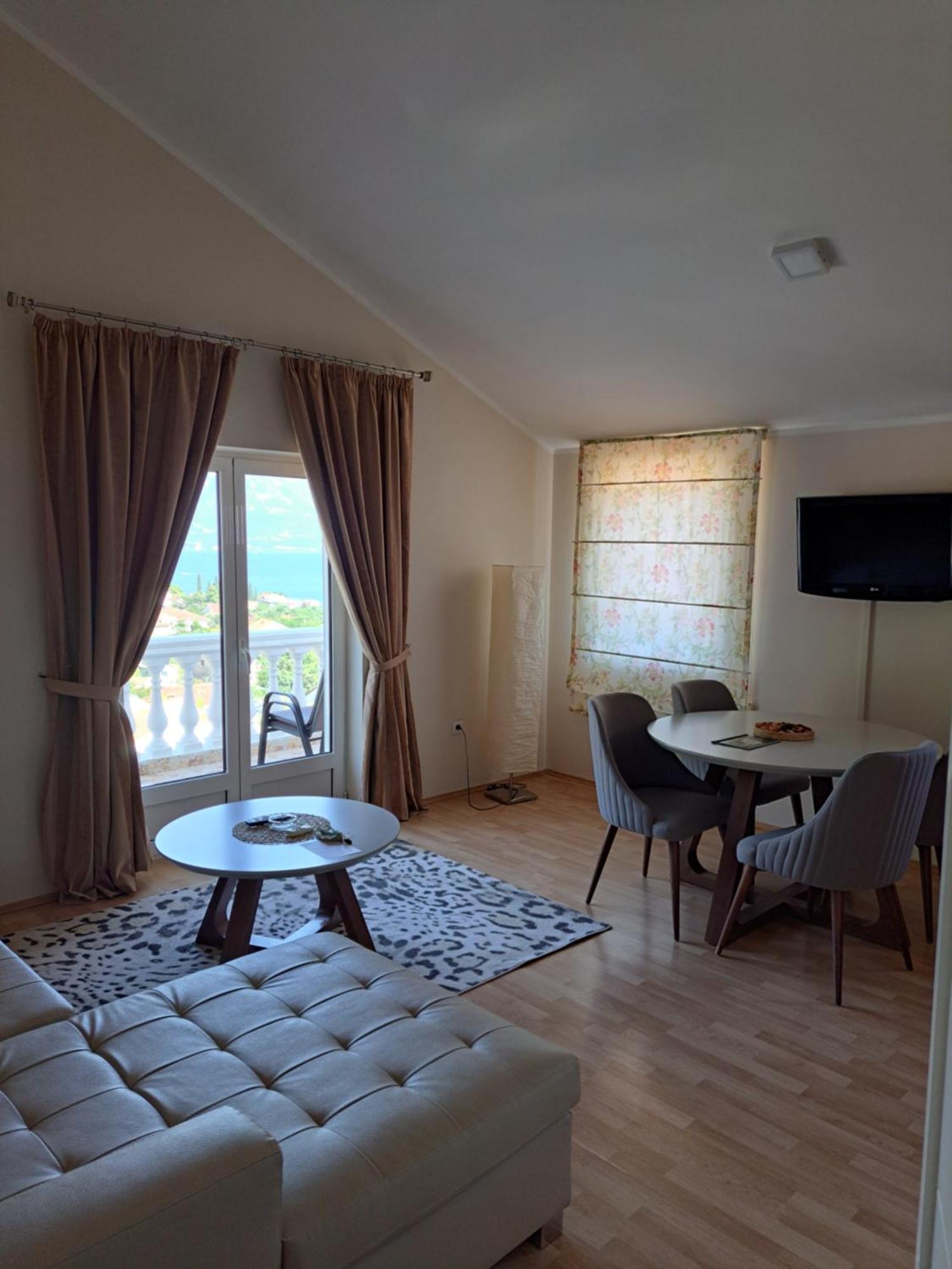 Monte Aria Panorama Suites Herceg Novi Ruang foto