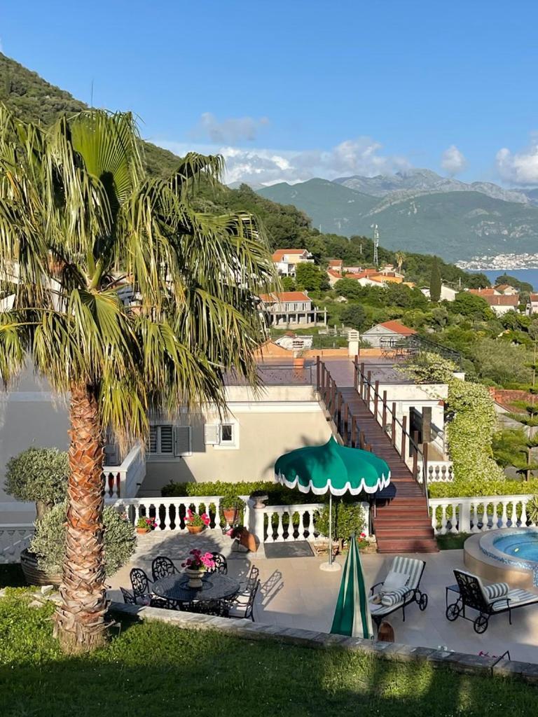 Monte Aria Panorama Suites Herceg Novi Bagian luar foto